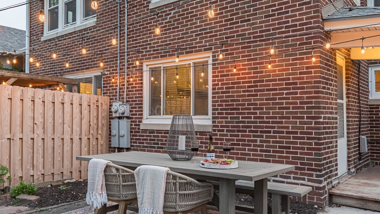 Photo of Outdoor in Dundee-Happy Hollow Historic District