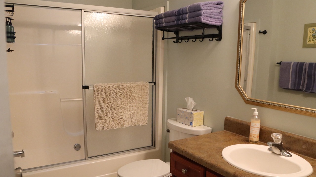 Photo of Bathroom in Eatonton
