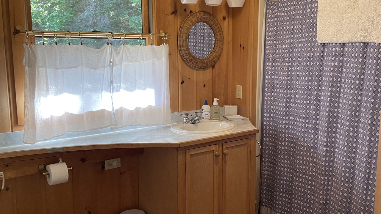 Photo of Bathroom in Hancock Point