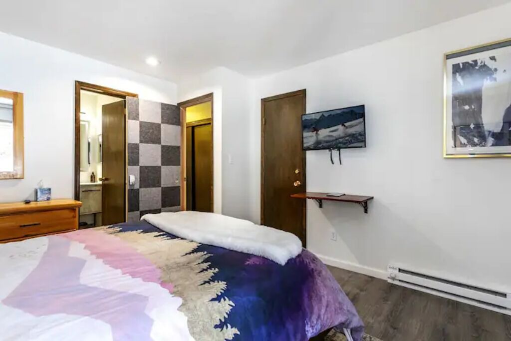 Photo of Bedroom in Avon