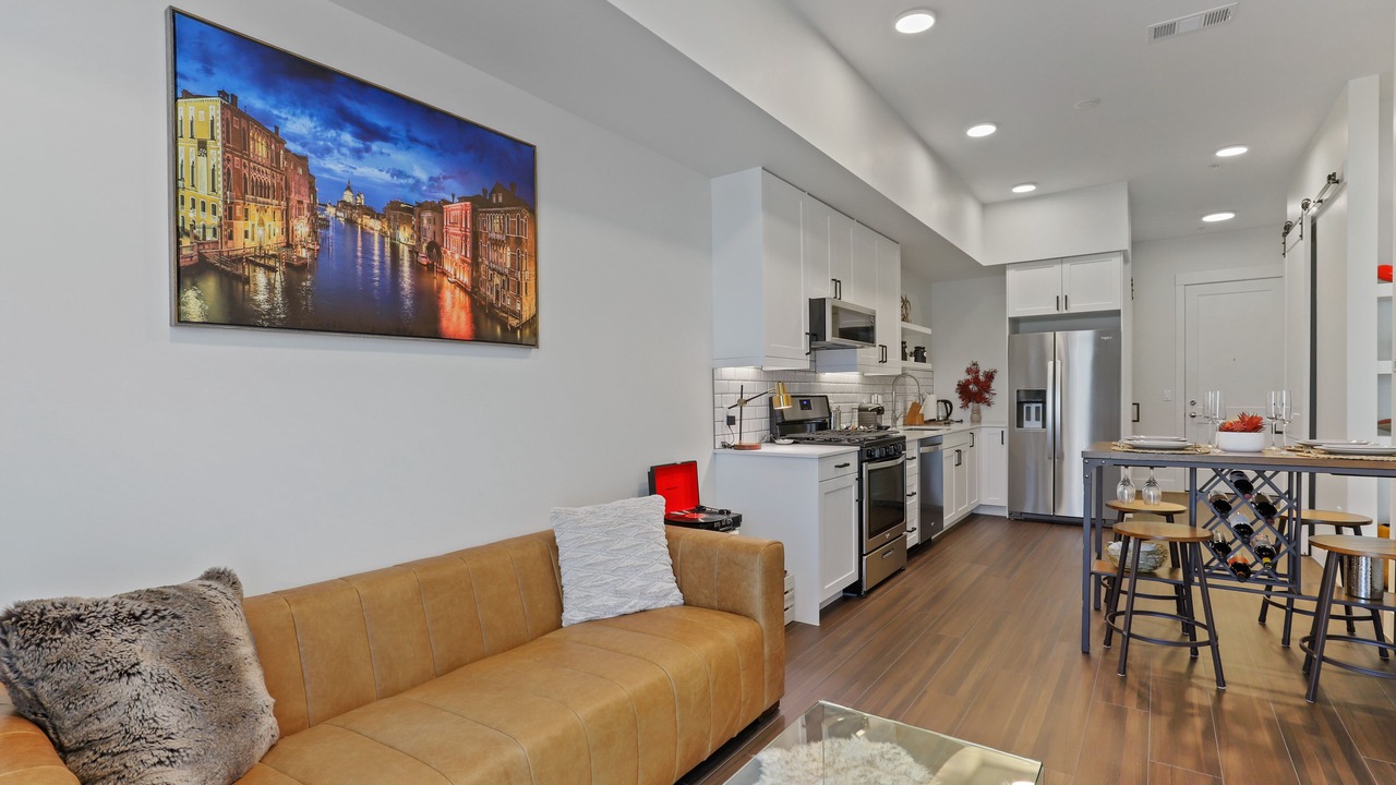 Photo of Livingroom in Berkley