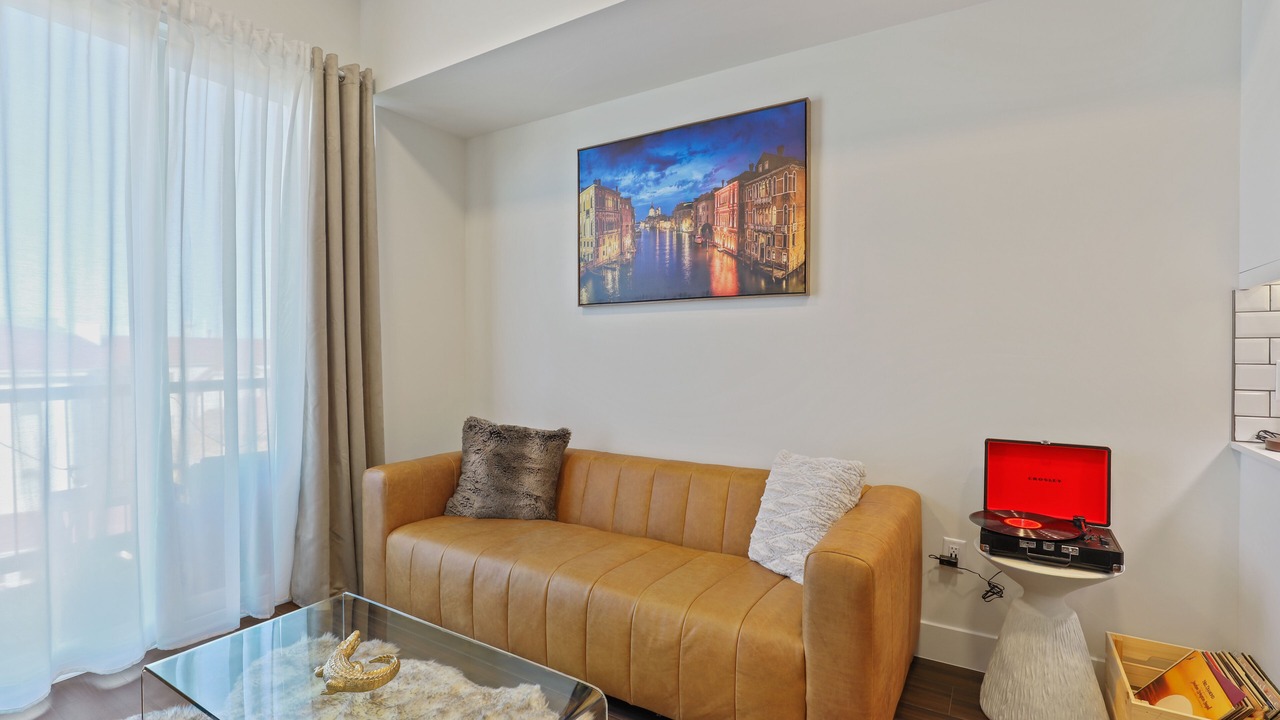 Photo of Livingroom in Berkley