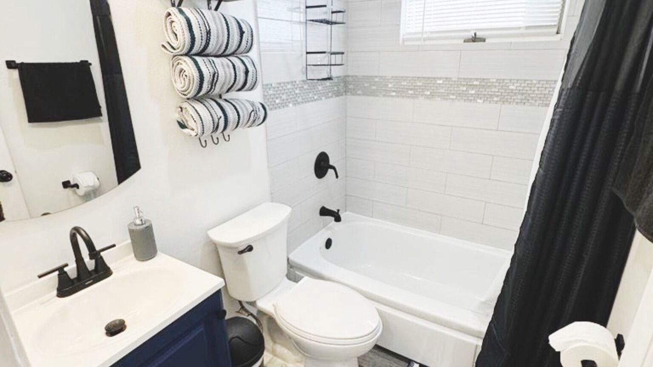 Photo of Bathroom in Dupont