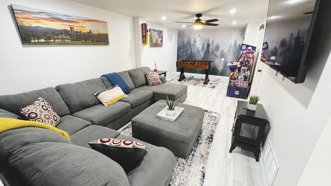 Photo of Livingroom in Dupont