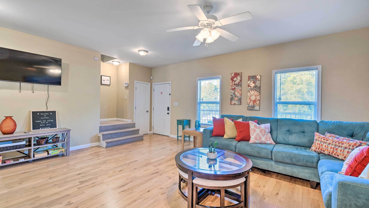 Photo of Livingroom in Jefferson Park