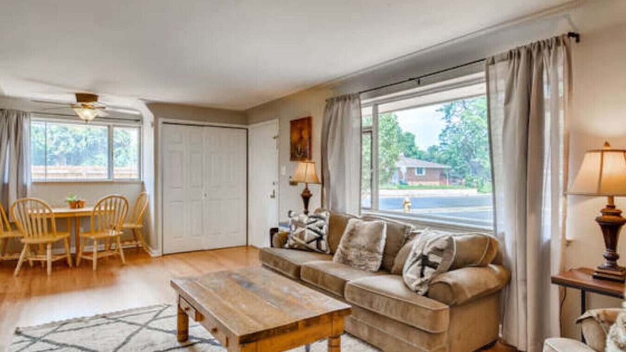 Photo of Livingroom in Lakewood