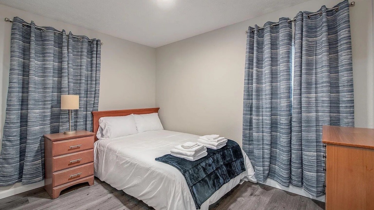 Photo of Bedroom in Hemlock