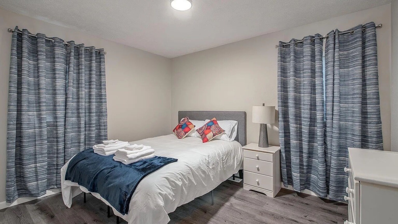 Photo of Bedroom in Hemlock