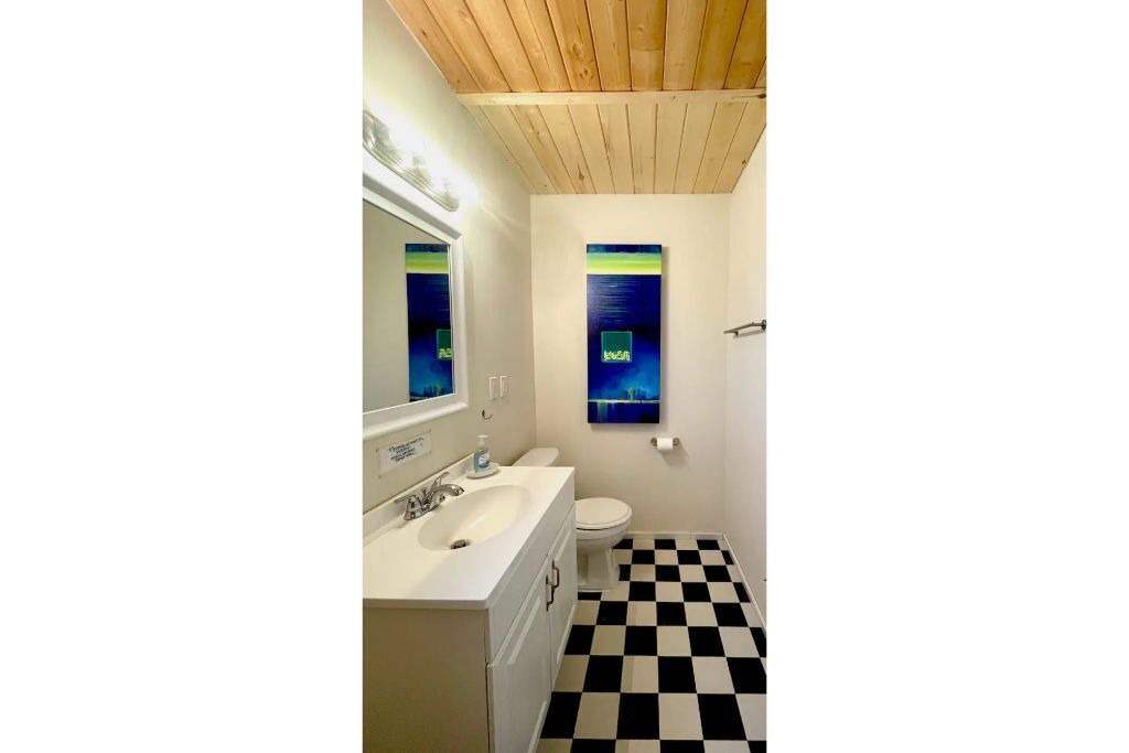 Photo of Bathroom in Carson