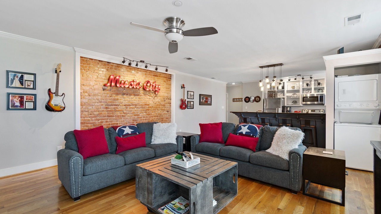 Photo of Livingroom in Downtown Nashville