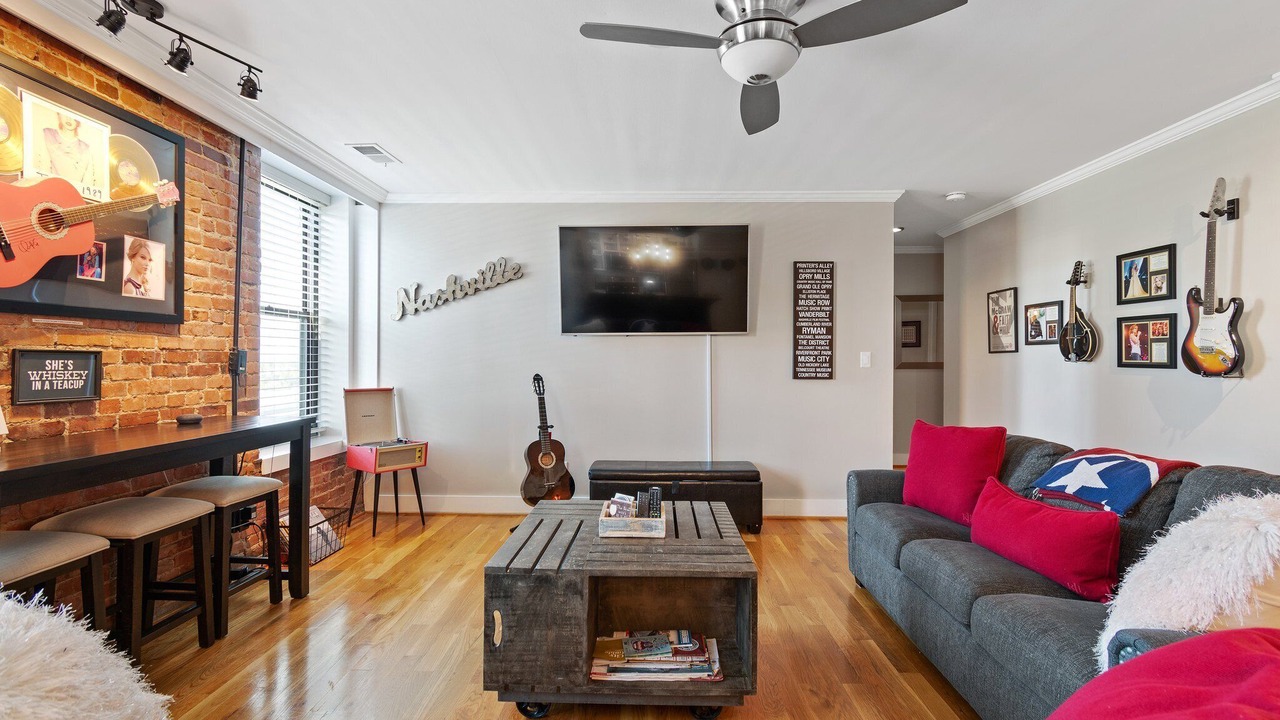 Photo of Livingroom in Downtown Nashville