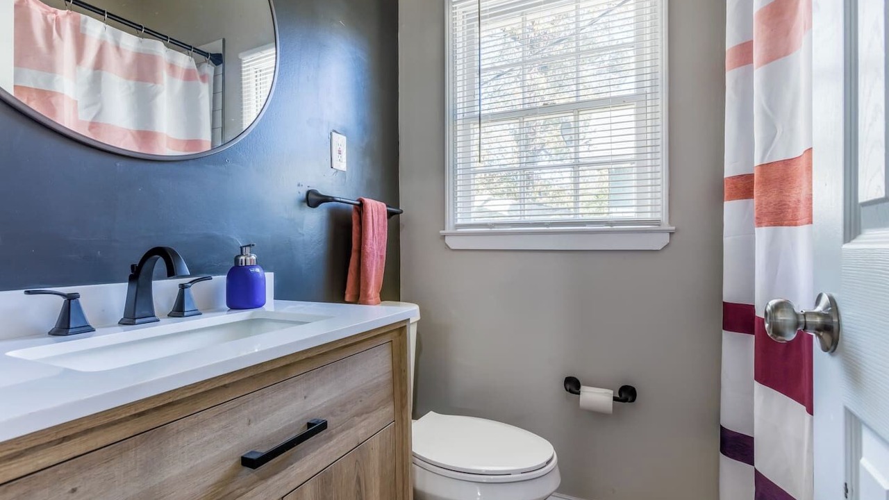 Photo of Bathroom in Crosstown