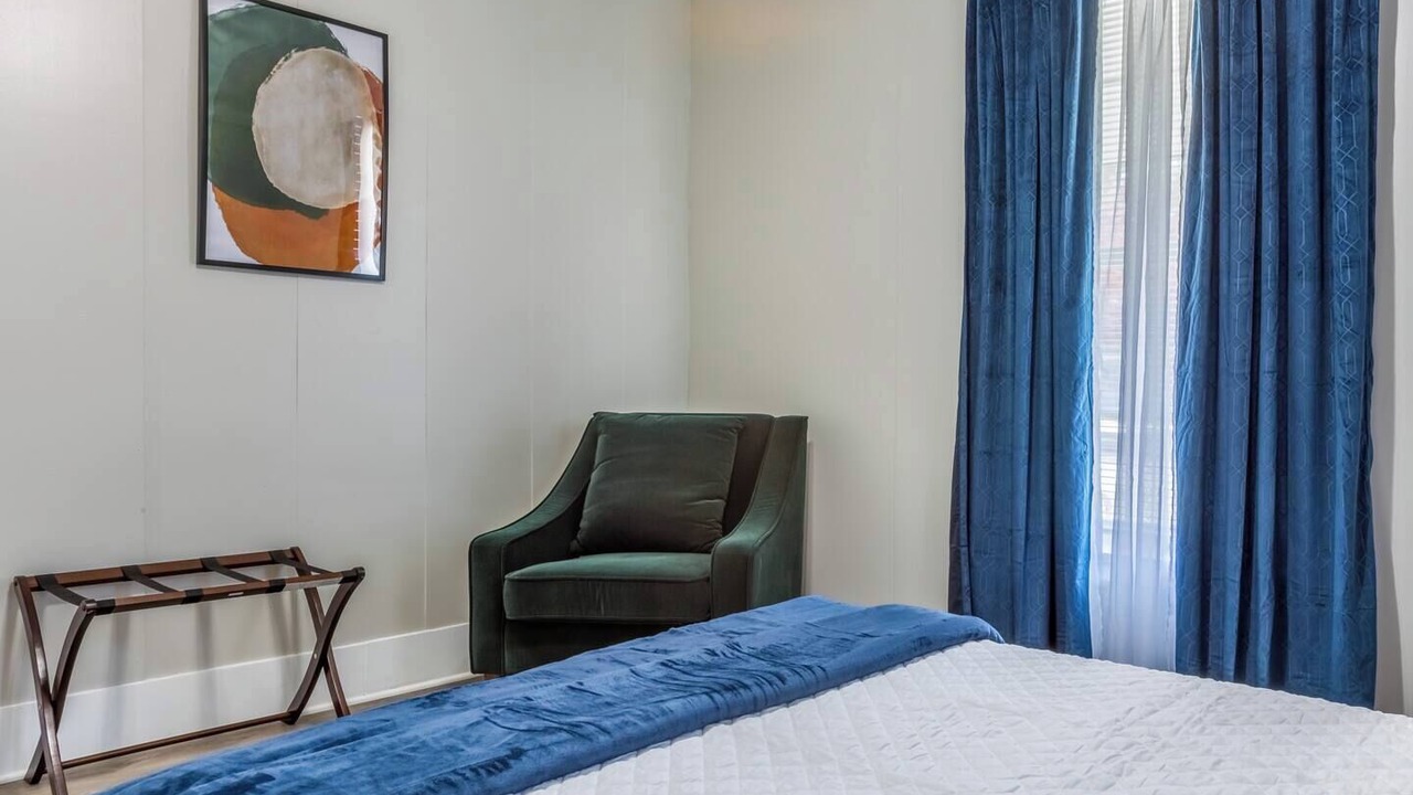 Photo of Bedroom in Crosstown