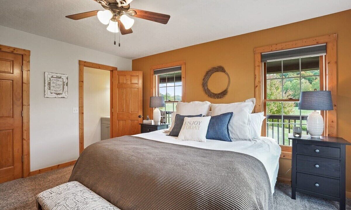 Photo of Bedroom in Logan