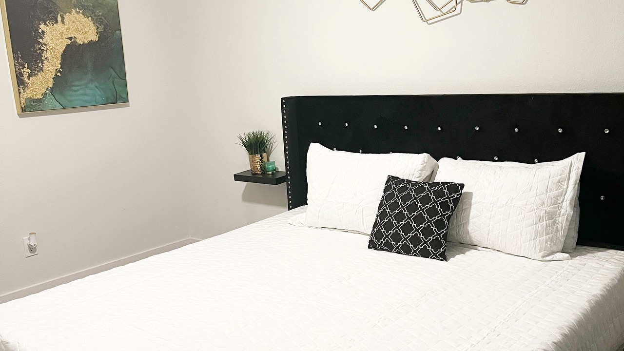Photo of Bedroom in Braeswood Place