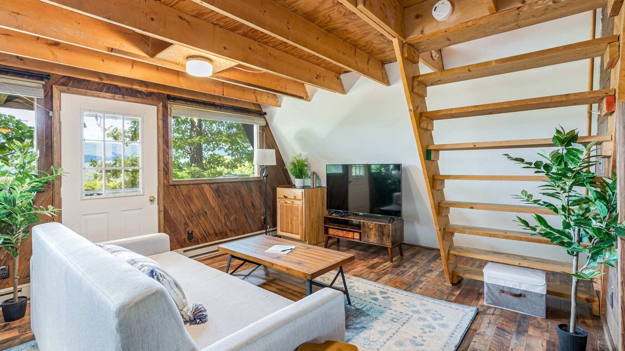 Photo of Bedroom in Berkeley Springs