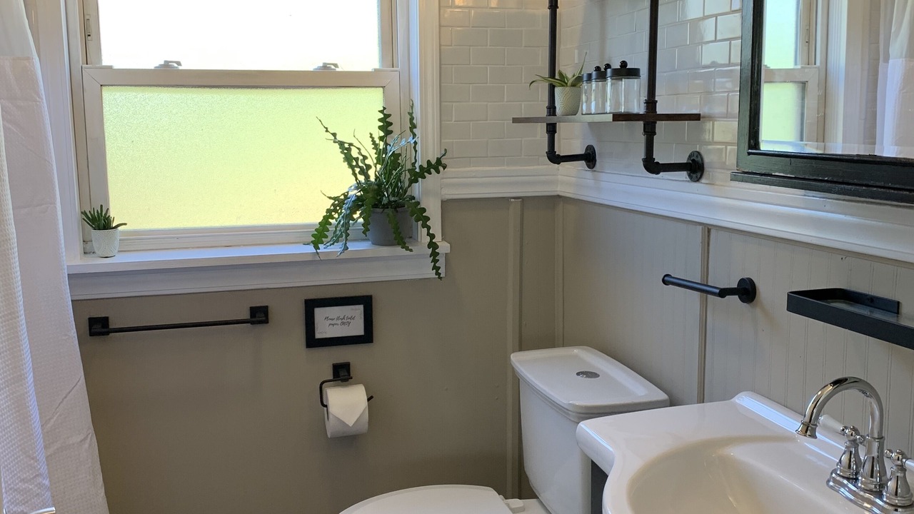Photo of Bathroom in Mount Lookout