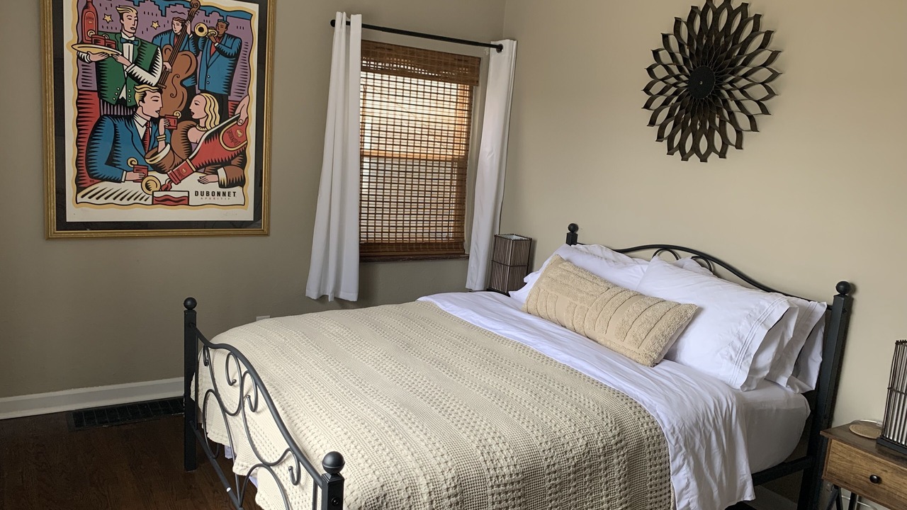Photo of Bedroom in Mount Lookout