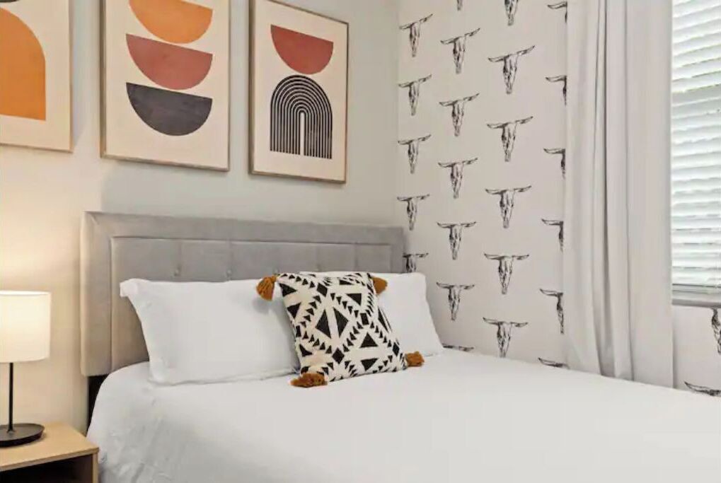 Photo of Bedroom in Hadley - Washington