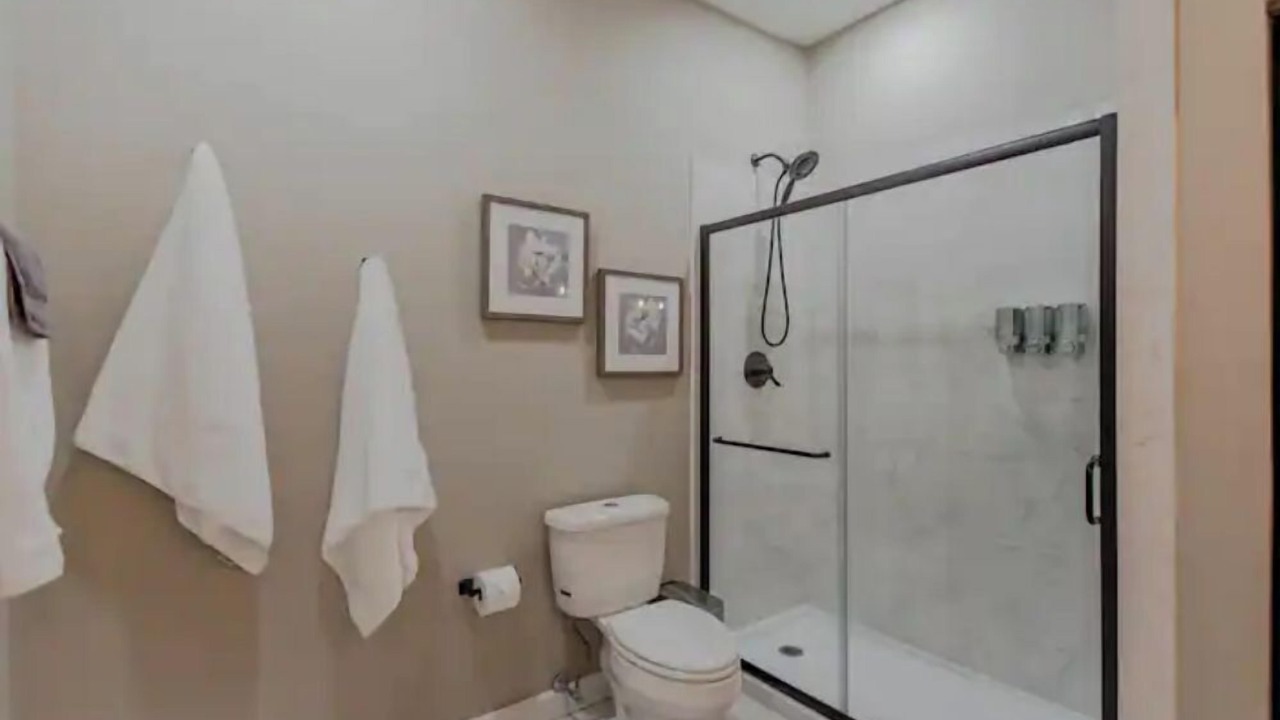 Photo of Bathroom in Latonia