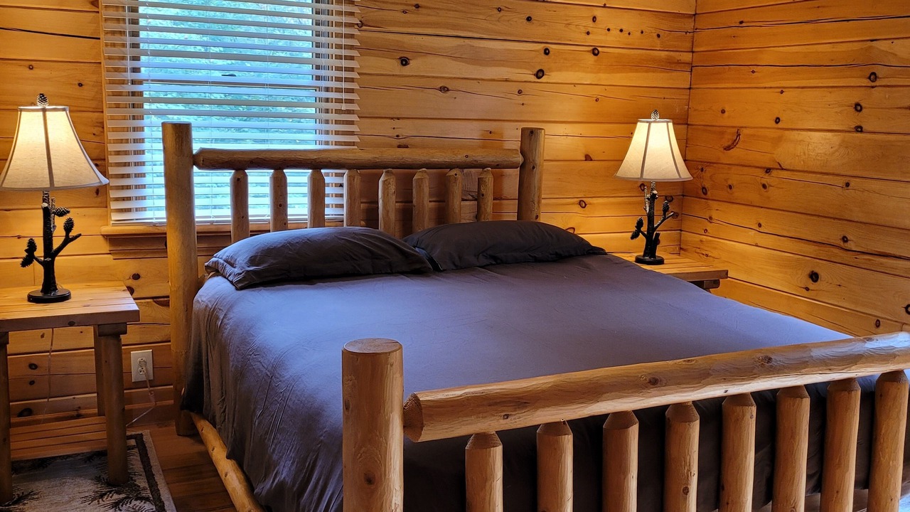 Photo of Bedroom in Berkeley Springs