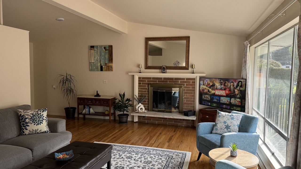 Photo of Bedroom in Lake Hills