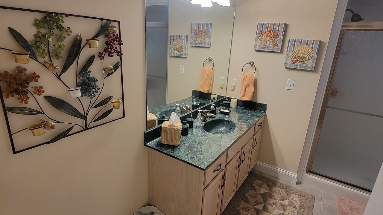 Photo of Bathroom in Benton