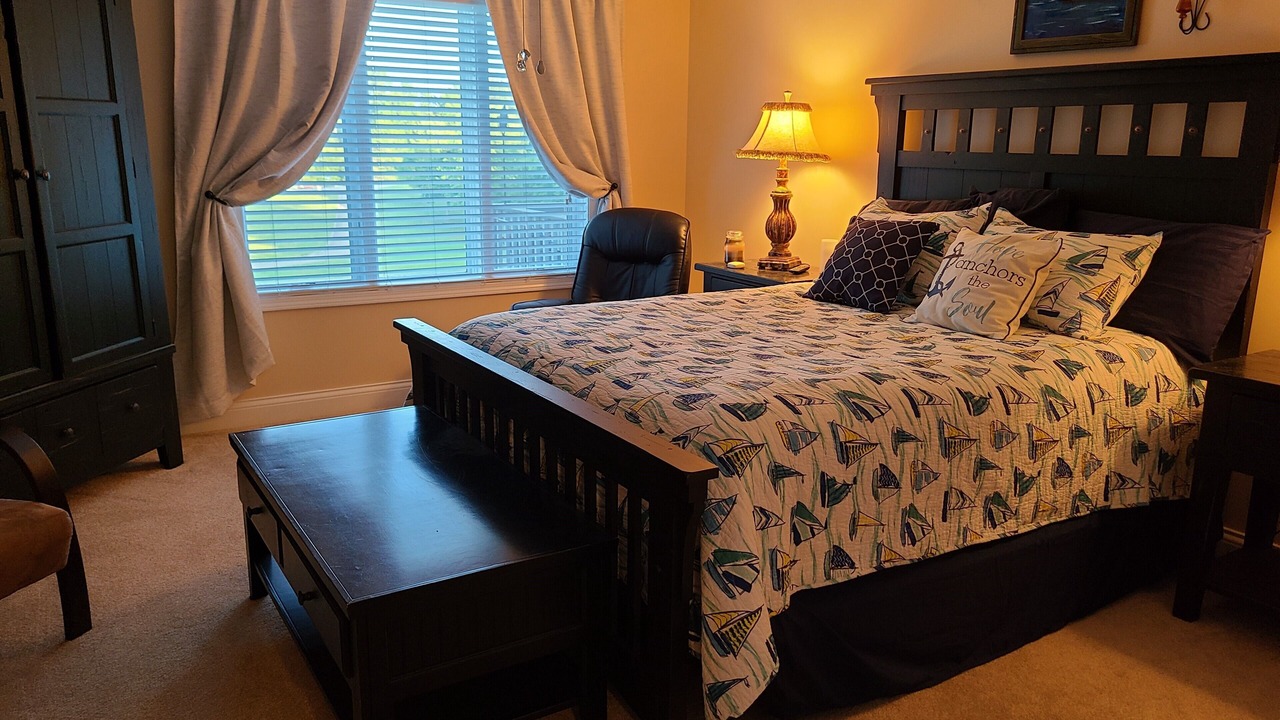 Photo of Bedroom in Benton