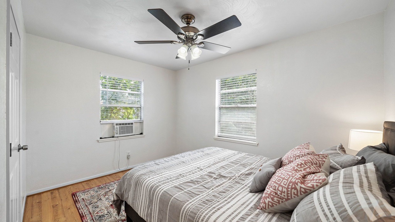Photo of Bedroom in Galveston