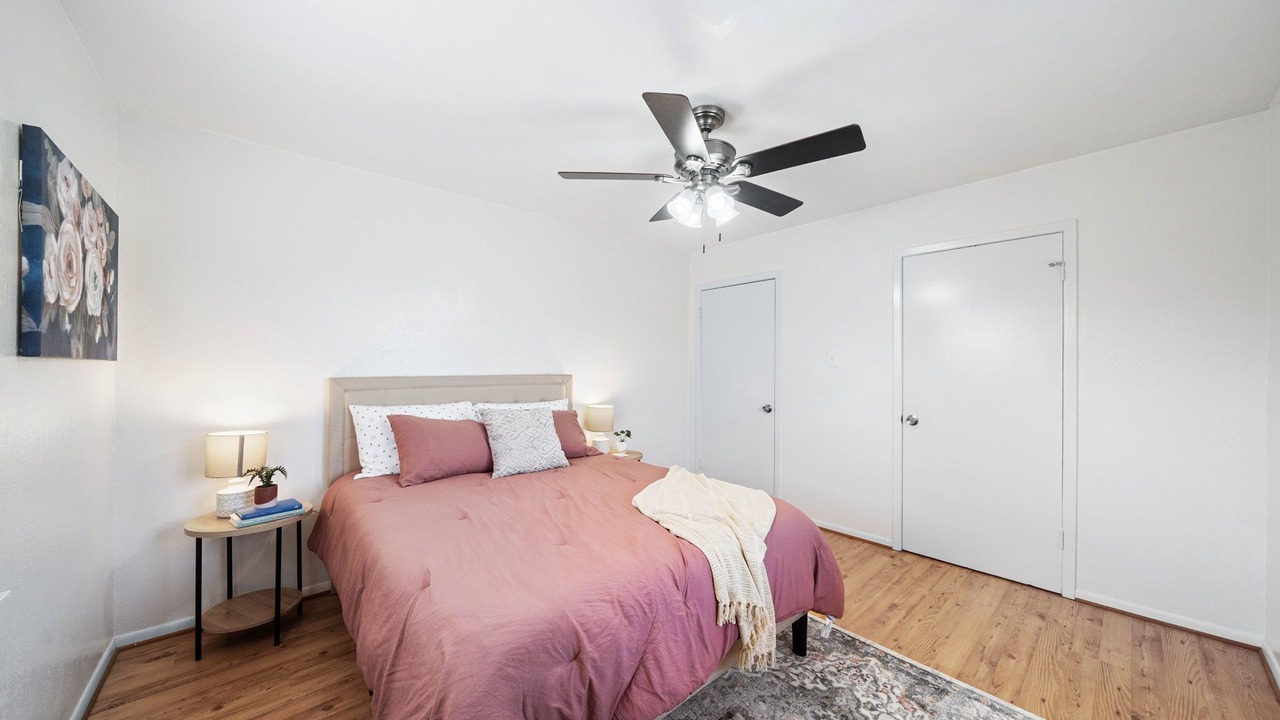 Photo of Bedroom in Galveston
