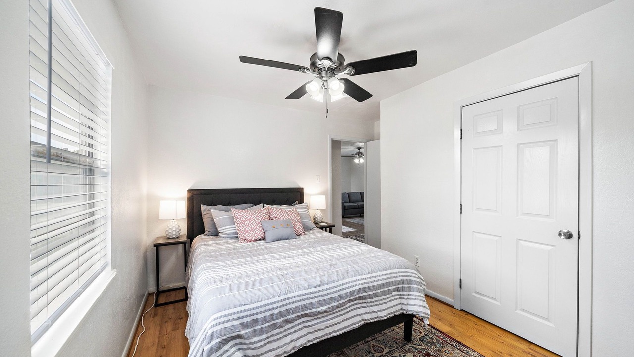 Photo of Bedroom in Galveston