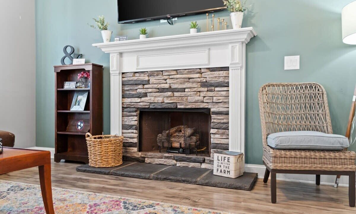 Photo of Livingroom in Clarksville