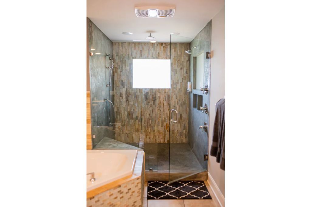 Photo of Bathroom in Athens - Sweetwater