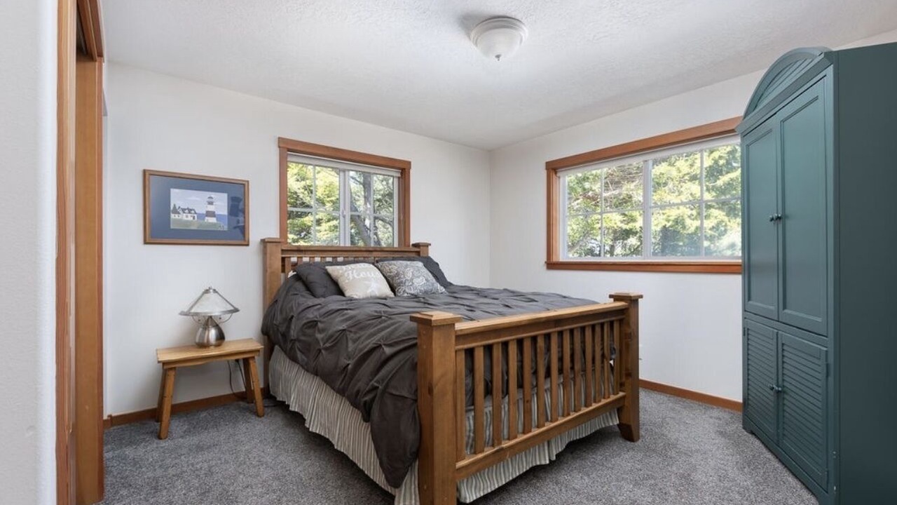 Photo of Bedroom in Neskowin