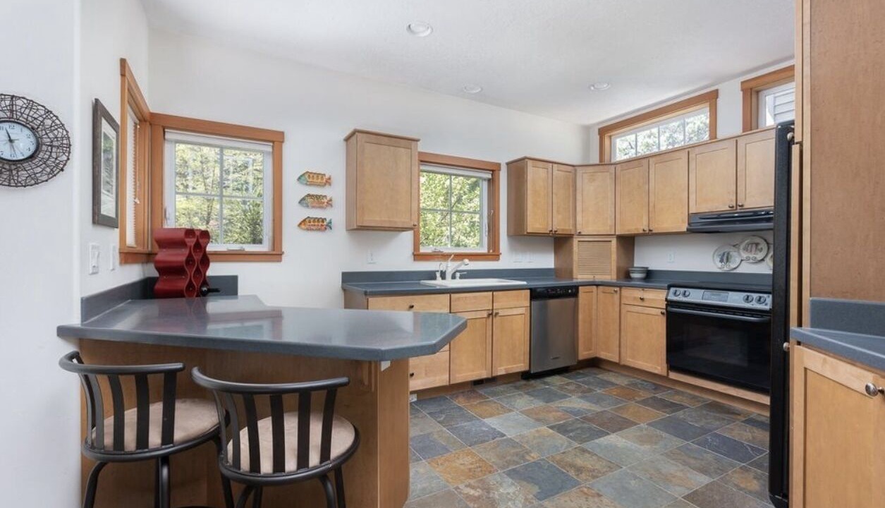 Photo of Kitchen in Neskowin