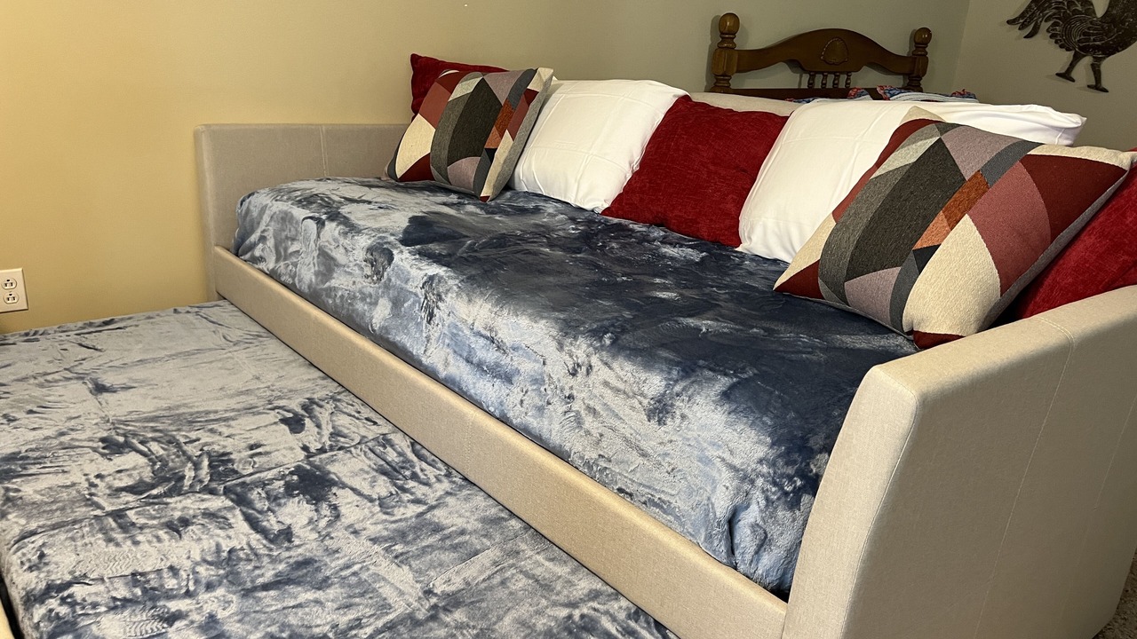 Photo of Bedroom in Red Boiling Springs
