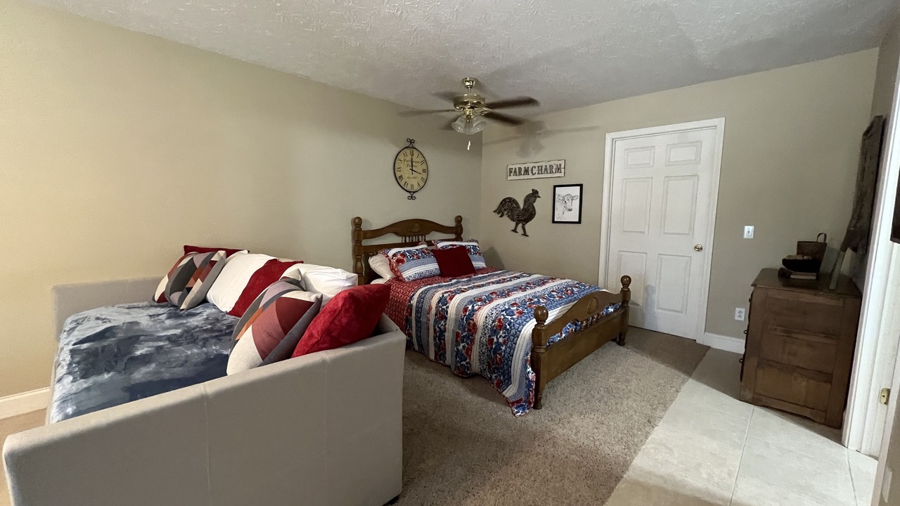 Photo of Bedroom in Red Boiling Springs
