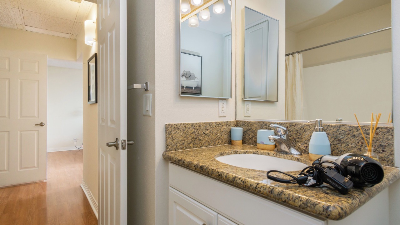 Photo of Bathroom in Marina Peninsula