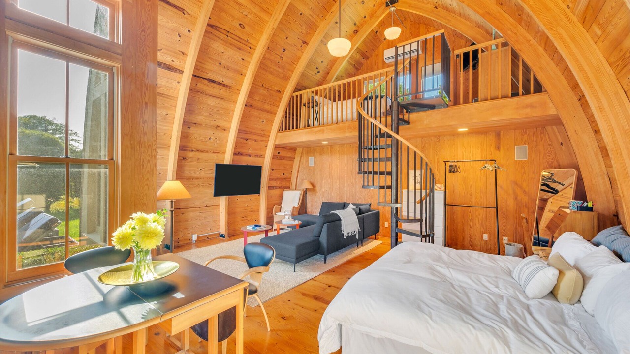 Photo of Bedroom in Sagaponack