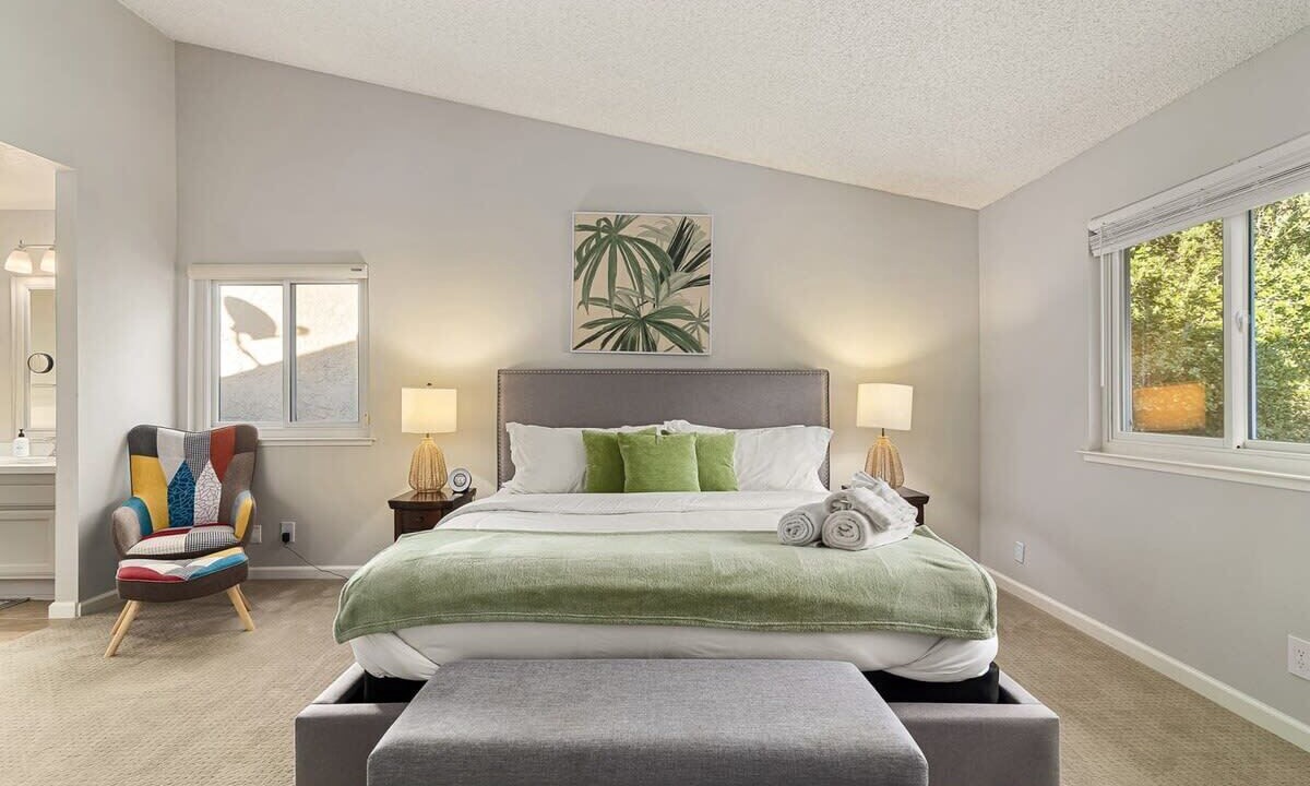 Photo of Bedroom in Noble