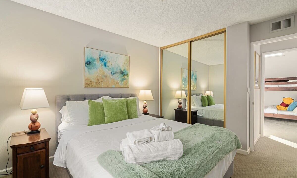 Photo of Bedroom in Noble