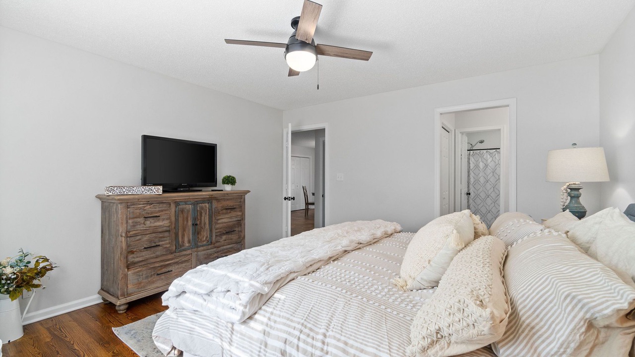 Photo of Bedroom in Olmstead