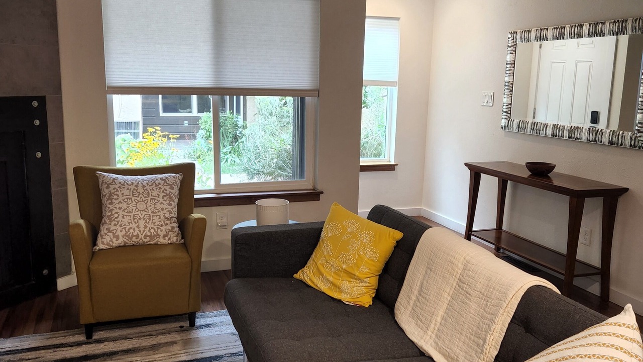 Photo of Livingroom in Panorama Heights