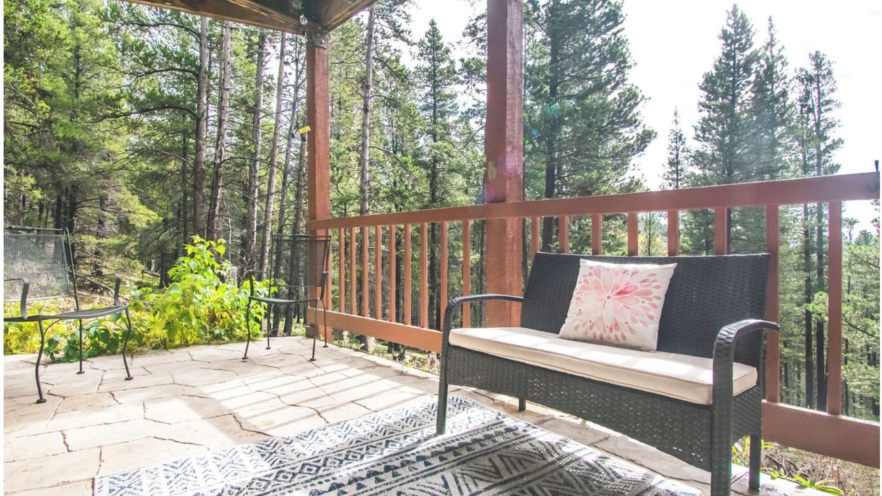 Photo of Patio Balcony in Saint Mary's