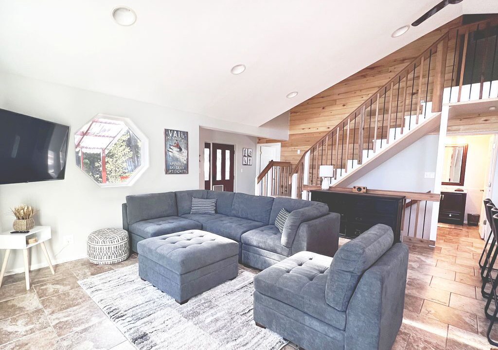 Photo of Livingroom in Saint Mary's