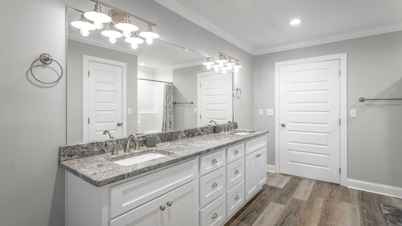 Photo of Bathroom in Lookout Mountain