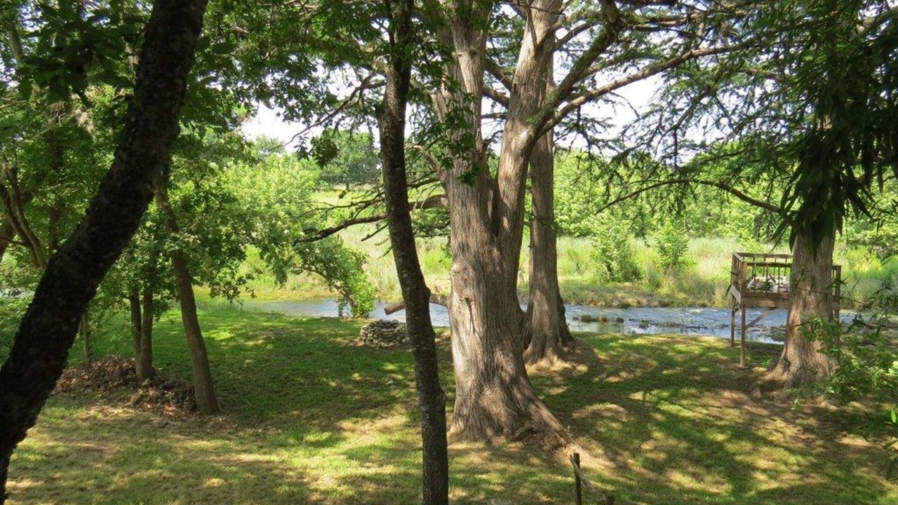 Photo of Outdoor in Utopia