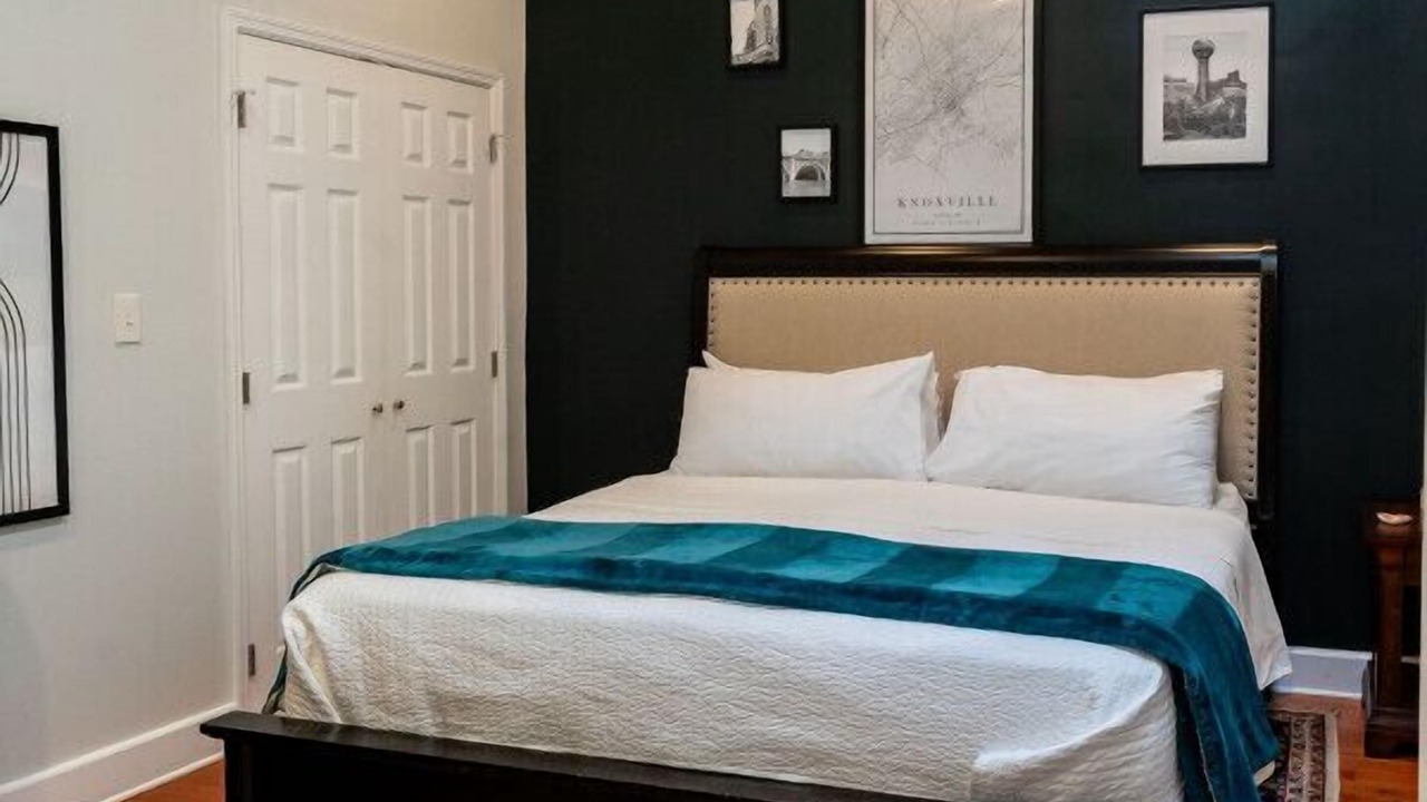 Photo of Bedroom in Downtown Knoxville