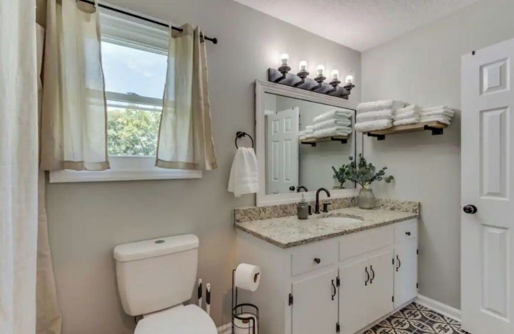 Photo of Bathroom in Lewisburg