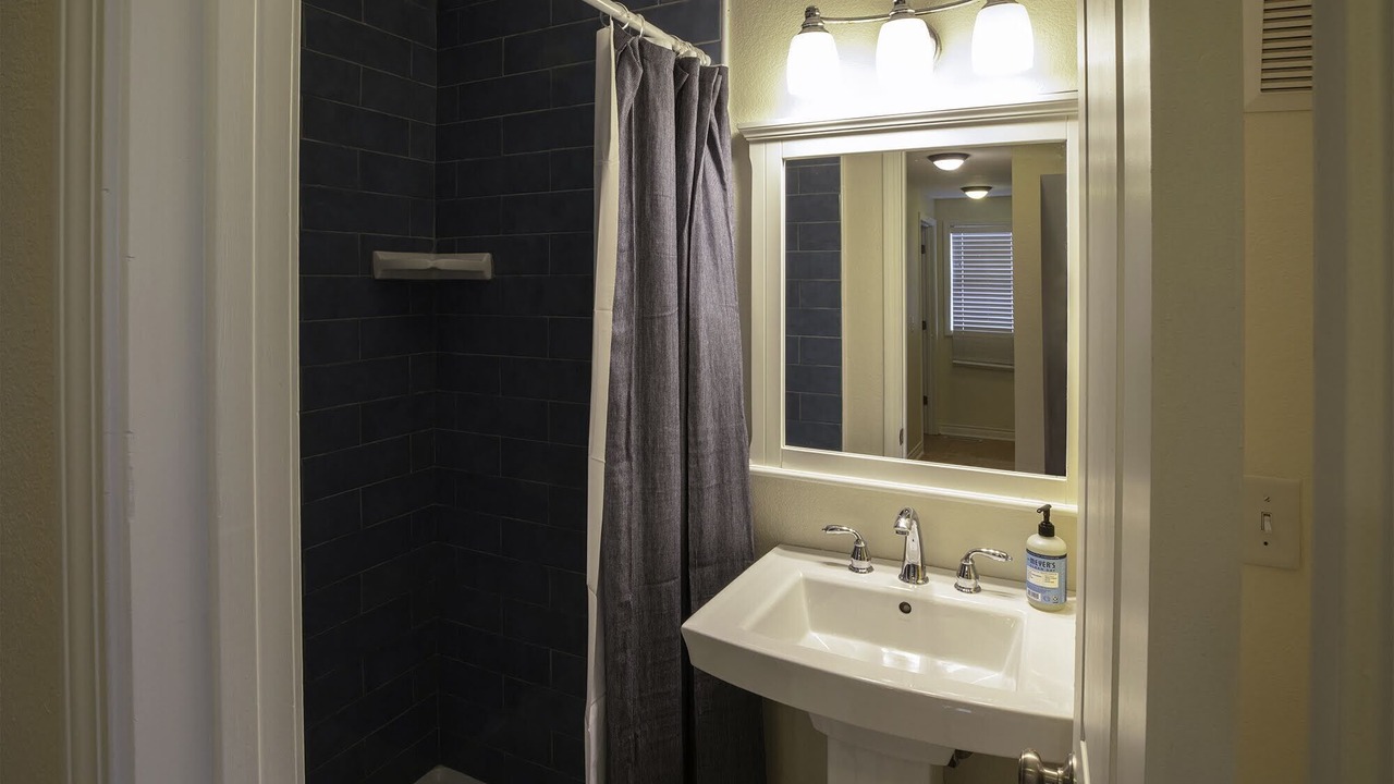 Photo of Bathroom in Whittier